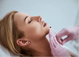How to Choose the Right Dermal Fillers in Dubai for Your Facial Goals